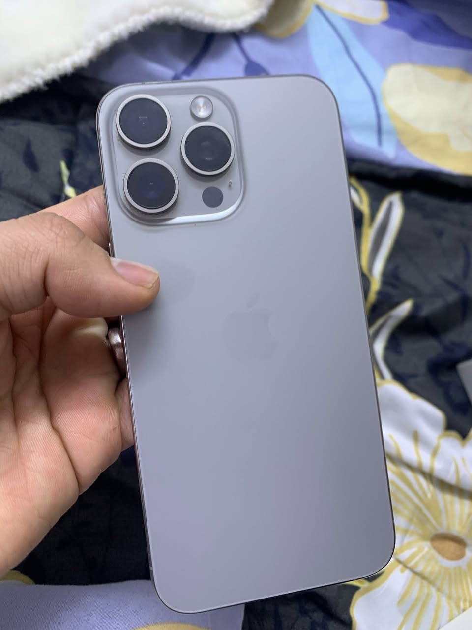 ايفون   :-15بروماكس ماستر
الذاكرة :- 256

البطارية :-90🔋

النموذج :- m

السعر:-1050✅

🚨الجهاز  شرق اوسط وتر بروف 

النظافة الجهاز:-90💯

بغداد تاجي يم جسر مثنى ✅

 

فقط جهاز

مع كارتونة✅❤️

واتساب+اتصال 📞📱🚨

‭0776 390 9065‬
