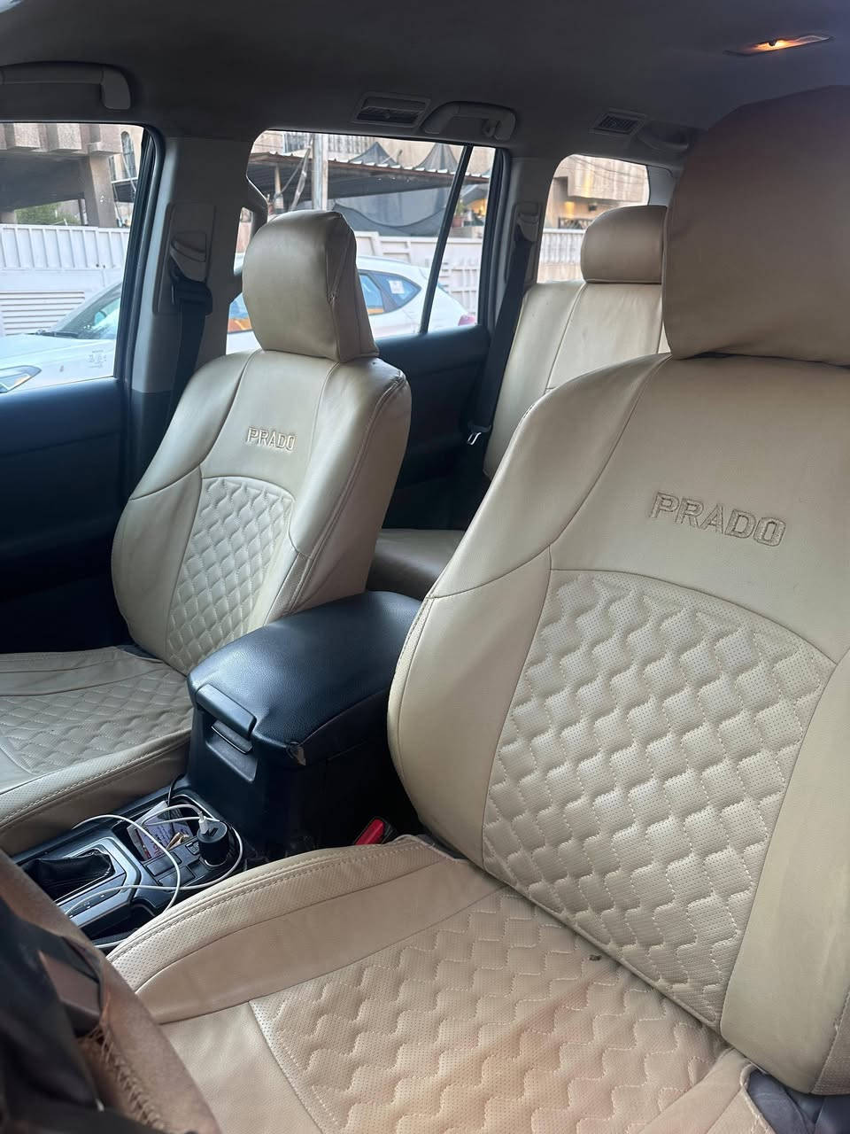 للبيع او المراوس
برادو 2011
مكينه 2700
4سلندر 
فور ويل 
ماشيه 280 قابل للزيادة
محرك وكير وتبريد كفالة  
بارد شويه بالباب جهة السكن وباب صبغ خلف السائق بسبب شخط بدراجة وبيها جراد بالبنيد  
حداديه جديده
السيارة مابيها اي نقص وكلشي بيها شغال وبلادي 

رقم بصرة مشروع وطني بأسمي تحويل اي محافظة تحويل مباشر 
 
سعرها مناسب  ١٨٥ وبيه مجال كلش بسيط
***********
