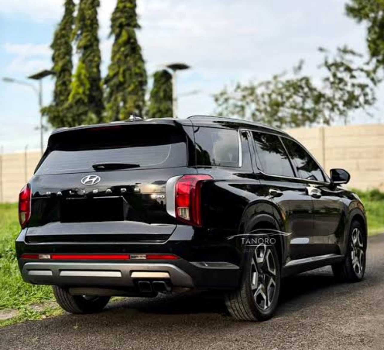 بسم الله الرحمن الرحيم 
هيونداي بليسايد 2024✅       فئة لمتد limt🚔🚓
دخول جديد ✅ 
وارد كوري بدون ضرر كفالة عامة 
حره
، اللون الاسود مميز ، ويل كب 20 بوصة، وشاشات، وكاميرات 360 درجة، ومقاعد VIP جلد بتبريد وتدفئة، ونظام صوتي . تشغيل عن بعد تقديم تاخير ع ريمونت 
،مرأة شفط 'كامرة اشارة بالدشبول ستيرن تبريد تدفئة 
  فول مواصفات 
✅  (كفاله عامه)
✅ 7 راكب
✅ الوقود: بانزين
✅ محرك 6 سلندر – 3800 CC

📞 للاستفسار عن باقي التفاصيل 👇

‭٠٧٨٢ ٢١٣ ٣٦٠٦‬
‭٠٧٨٢ ٦٤٧ ٠٧٩٤‬ ‭
