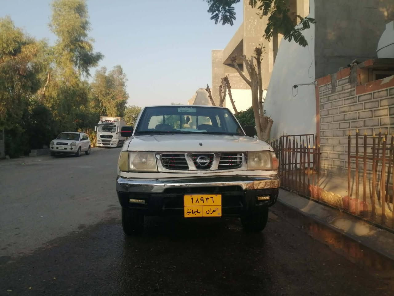 نیسان مۆدێل 2002 چەمەلغ سایەق سبووخەو ئەوەی سەکن نەختێ ساردی هەیە سەنەوی بەسەرچووە ژم***********
