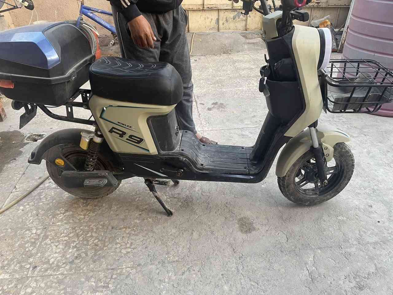 دراجه شحن للبيع R9 المكان البصرة للتواصل: ***********
