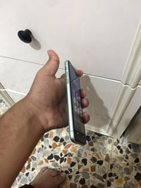 ايفون ١١ • ١٢٨ • بدون درج سيم