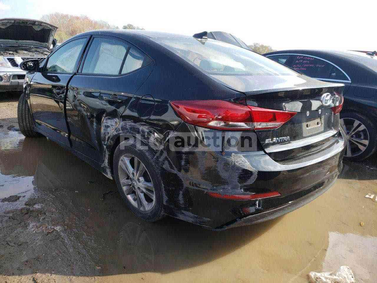 الانترا موديل 2018 شاشة كبير 
للبيع فقط
صبغ حزام 
كير محرك تبريد صدر جيد جدا 
السيارة بغداد زيونة 
السعر 104 بيها مجال 
*********** بغداد, العراق
