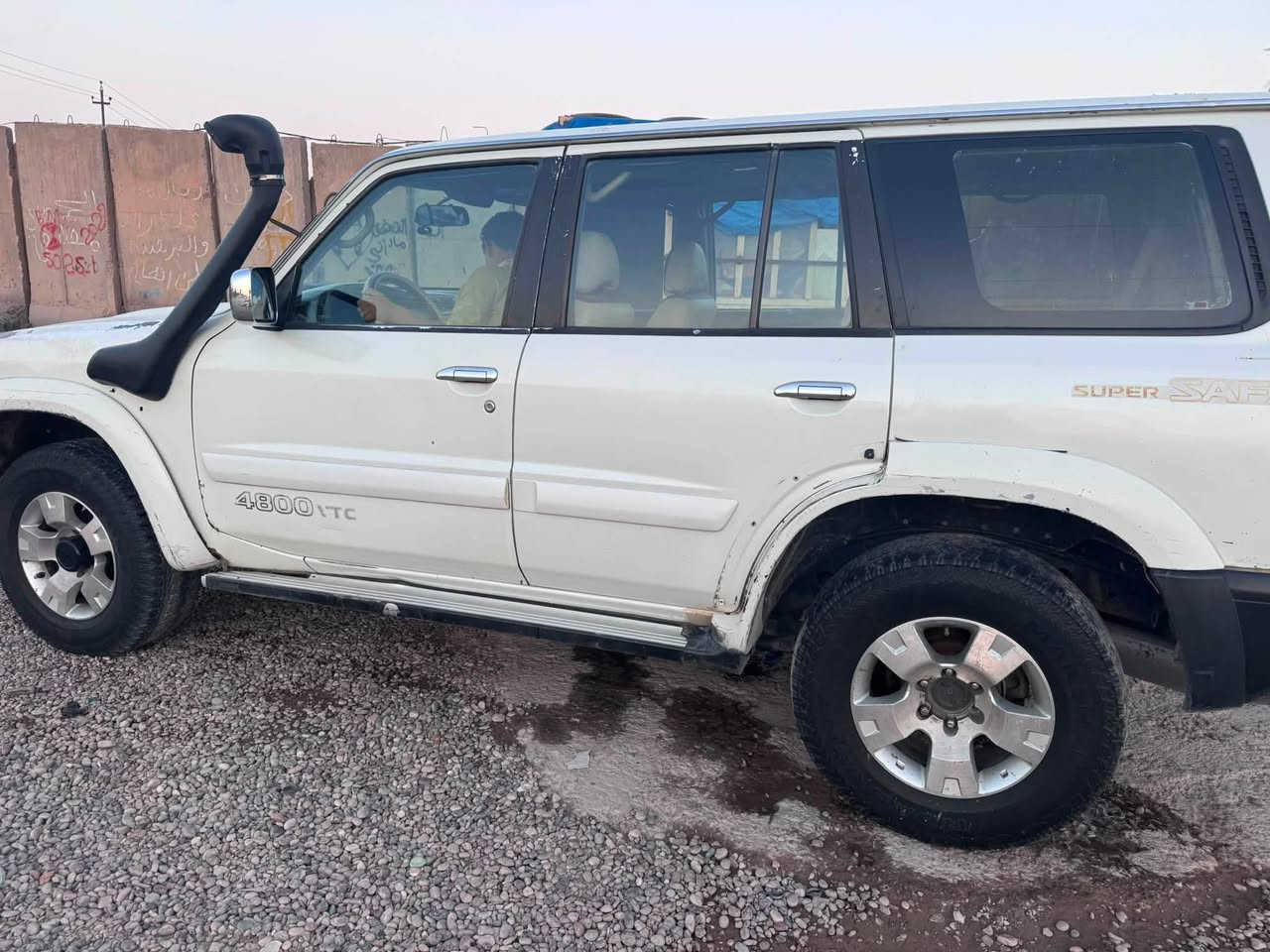 سلام عليكم 
سياره نسيان باترول سوبر سفاري فتك 
الموديل 2003
3قطع تبريد 
تكحم سترين
كشن كهربائي
كير اوتماتيك 
المحرك مكفول والكير مكفول وضع وكاله 
رقم السياره اربيل 
العنوان بغداد 
رقم الهاتف ***********
السعر120 $وبيه مجال
