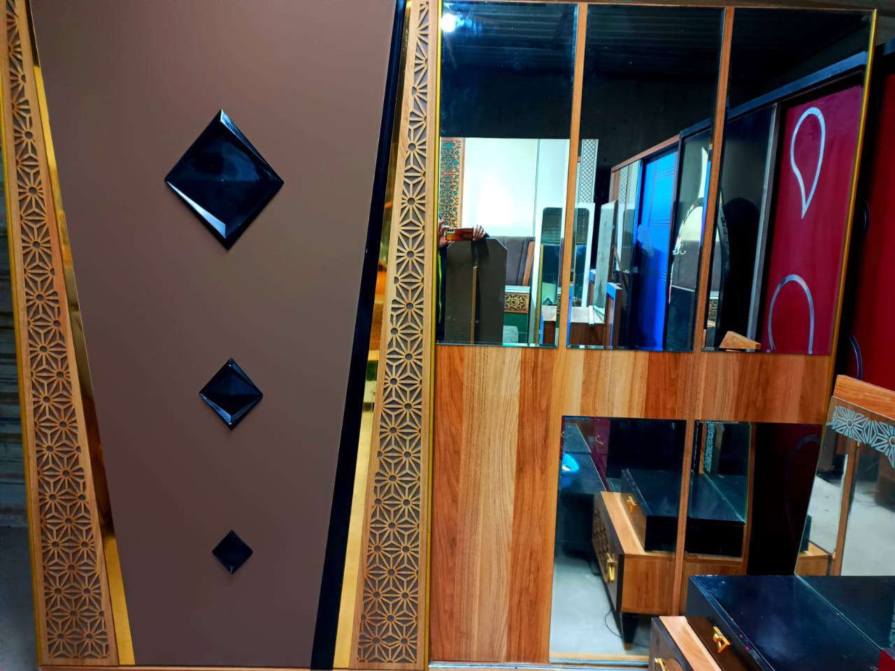 غرفه تركي لبيع ٥٥٠ أبو دشير ***********
