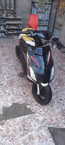 السلام عليكم
دراجه ادرس للبيع الدراجه حلوه شلعه ومعدل تخبل بيها نواقص ذاكرها بالفديو البصره الجمهوريه سعرها 200 للإستفسار 
***********
