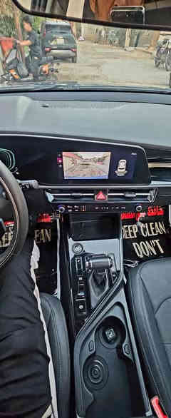 كيا نيرو هايبرد وبانزين موديل2024 للبيع فئه تورنك رقم بغداد السنويه بأسمي 
وارد امريكي صور حادثها منشوره 👇حادث بسيط تبديل جاملغ امامي نفس اللون 

السياره بدون قطره صبغ

بدون ايرباك

السعر 👈168👉 وبي مجال للشراي

مكينه 1600

مواصفاتها

السياره ماشيه 48 ميل 

فتحه

بصمه تشغيل

بصمه ابواب

تشغيل عن بعد

مري جانبيه كهرباء

شاشه كبيره متصله

هند بريك كهرباء

كشنات كهرباء

توقف ذاتي 

شاشه ابل كار

اتو ستوب 

رادارات امامي وخلفي 

تحديد مسار

نضامين قياده ايكو وسبورت

تدفئه كشنات

لد داخلي بلدشبول

كامره

العنوان بغداد   حي الاعلام 

 تلفون  ☎️***********☎️
