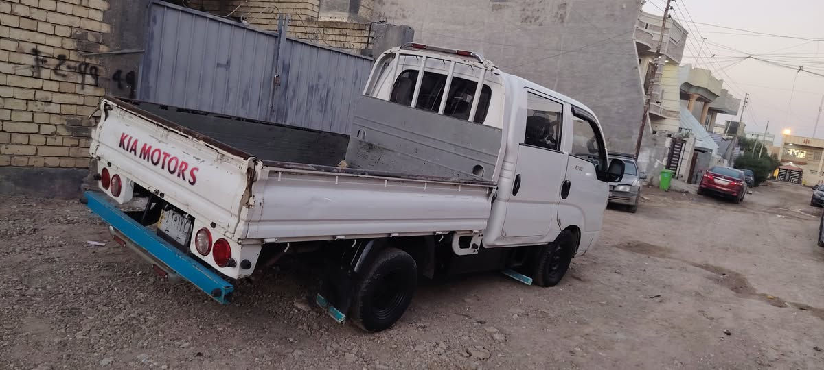 سلام عليكم كيا عموشه موديل 15مكان بغداد رقم ***********
