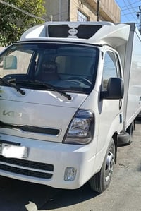 كيا براد موديل 2024  للبيع مرقم بغداد دبل ايرباك حسسات خلفيه دبل كمبري...