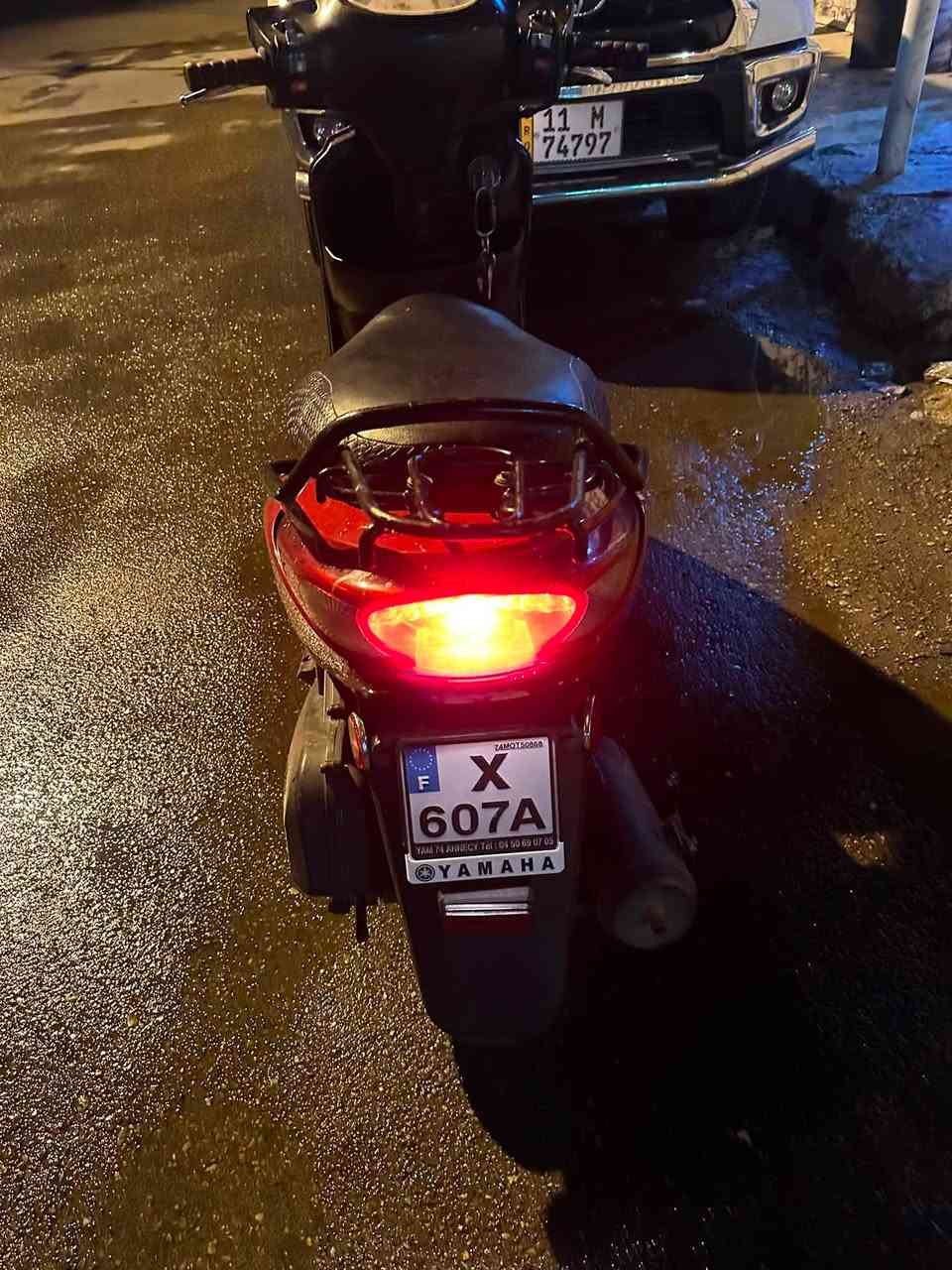 سلام  عليكم دراجه بريز بغبغاء للبيع
 السعر 800 للشرايه بيها مجال العنوان الطوبجي قرب ساحه عدن
دراجه مرتبه وناعمه مكينتها بلاديه صوتها ناعم نكره كل وقت 
كفراتها للجماليه تايوان جيب فيتر وياك وافحص اخذها وين متريد خير من الله بس دهن وبانزين الله يشاهد 
***********
