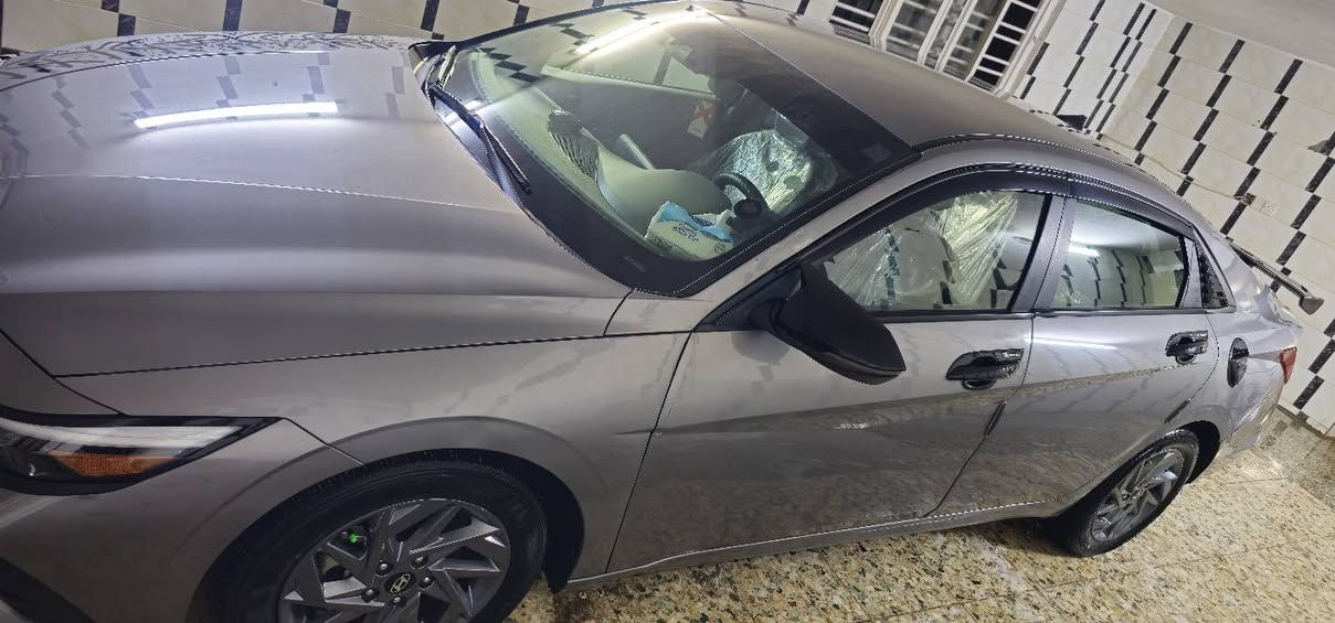 السلام عليكم اخوان 
النترا ٢٤ وارد امريكي
المحرك ٢٠٠٠ دوش .. المواصفات موضحة بالصور
وكذلك الحادث ناشرة بالمنشور كلش خفيف بدون قطرة ولا تبديل كلهة ليبل واحد صبغ فقط تكحيلات وبوارد
السيارة تعبان عليهة  ومرتبهة وبرغي معايزة تشغل وتطلع 
رايدهة ب ١٦٥ وبيهة مجال بسيط 
أي استفسار 
*********** خط + وتساب
