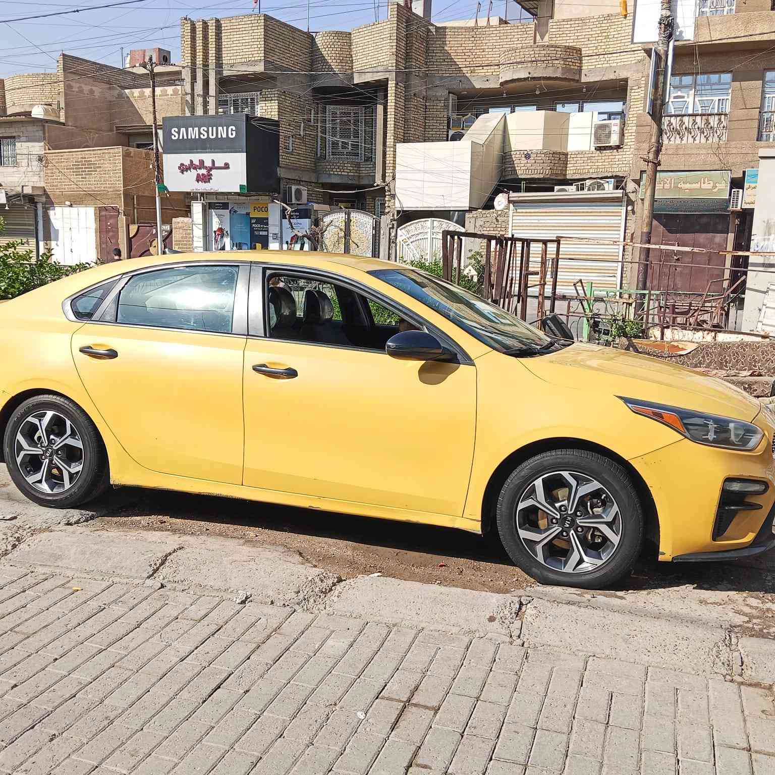 السلام عليكم كيا فورتي 2019 وارد امريكي الحادث موجود منشور بالصور  والاتصال على رقم الهاتف فقط ***********
