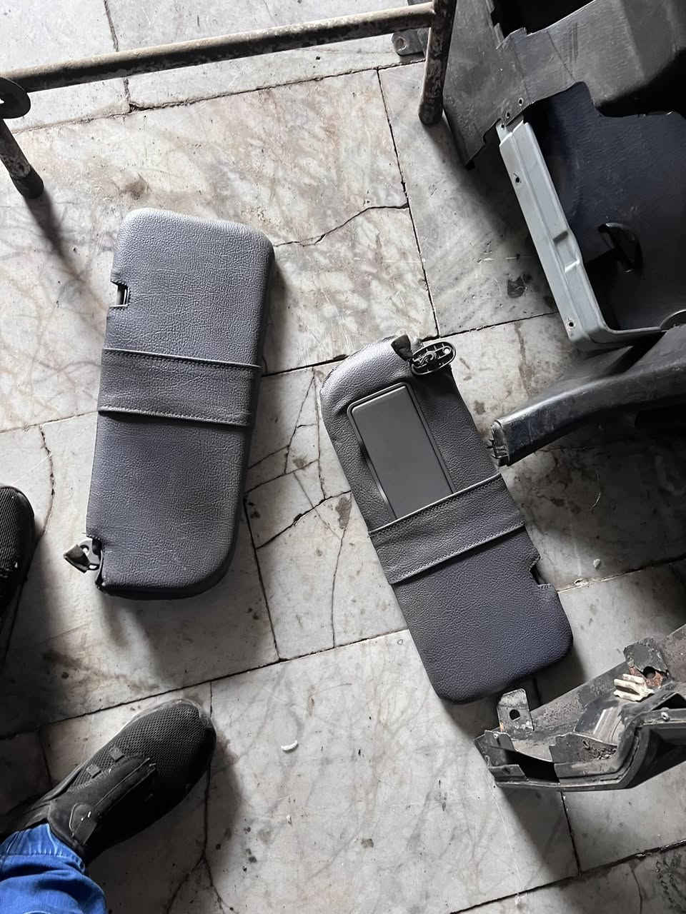 السلام عليكم تحياتي للجميع اخوكم حيدر العبودي اسفين علة النقطاع بس الغراض صارت صعبة وصولهة بس ولايهمكم اني يمكم اني اوفرلكم كلشي نشالله وصول وجبة جديدة *********** عنوان الطالبية بغداد
