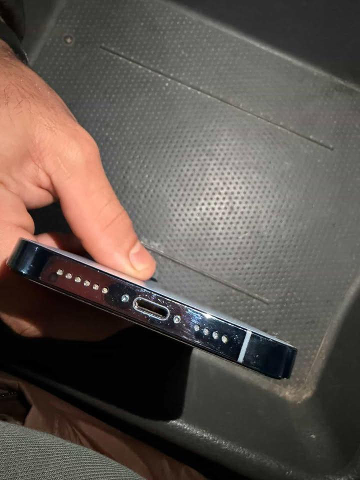 سلام عليكم 13 برو ماكس 256 جهاز نضيف وتر بروف لا مفتوح ولا مصلح بطاريه 76 بلادي الجهاز سعره 650 مكان بغداد الدوره شراي اتصل *********** مكلف بلنشر
