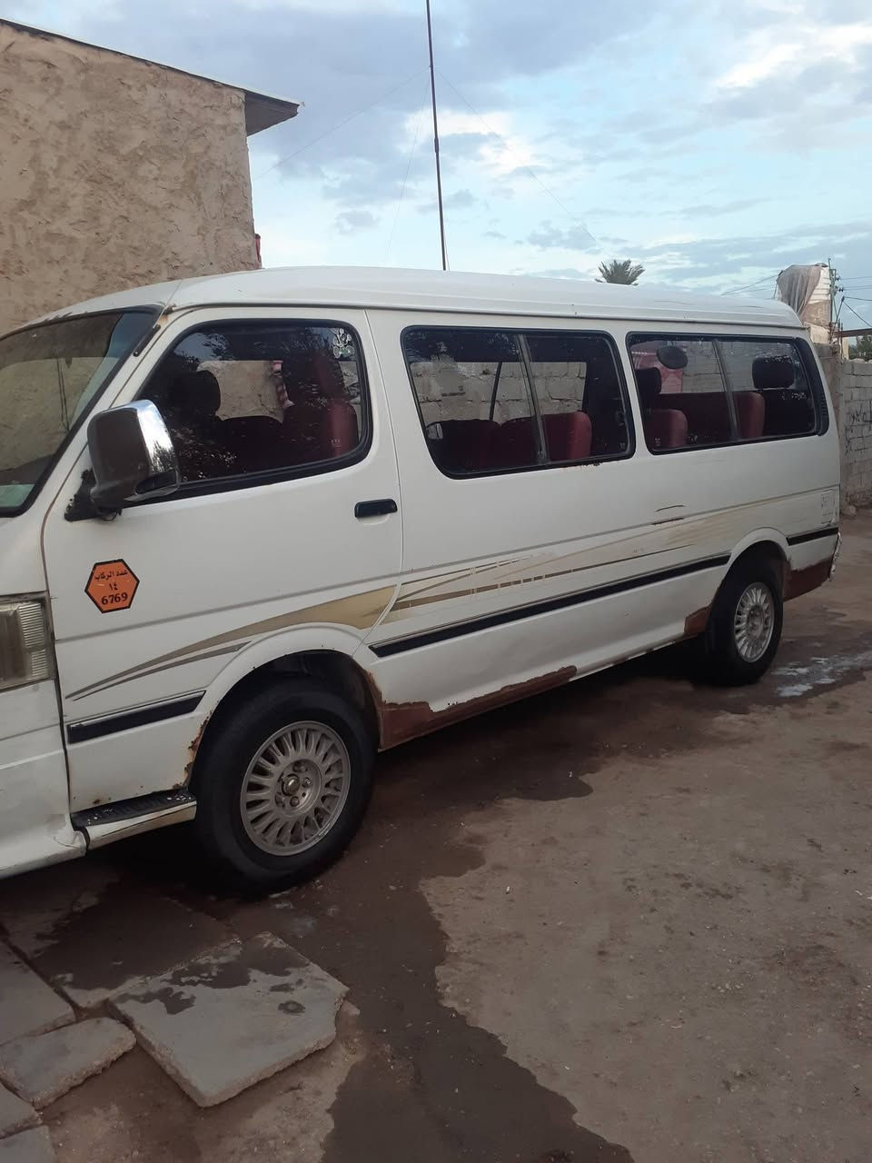سلام عليكم فتون اف ١٤ للبيع سياره حره تريد مداور تريد وكاله سياره ابلاديه  لاكط خياسة جوه واقيات شوفت عينك محرك نضيف كير اكسن حداديه  دينمه سلف نضيفات نقصه فقط أبطاين دشبول  جديد سعر خاص وتساب *********** رحمه والديكم موشراي لايكسر حلال ناس اكو مراوس اراوس حسب قناعه مكاني دوانية الشامية
