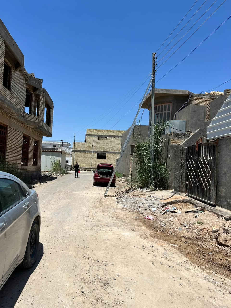 🏡 أرض للبيع – فرصة مميزة في الفلوجة

📍 الموقع: الأنبار – الفلوجة – الجغيفي الثاني
📌 قرب مزاد أحمد العبيدي

🔹 المساحة: 150 م² (10 × 15)
🔹 عرض الشارع: 8 متر (مبلط)
🔹 الأرض: بكر، مدفونة وجاهزة للبناء
🔹 الخدمات: ماء، كهرباء، وباقي الخدمات متوفرة
🔹 صنف العقار: طابو زراعي – سند 25

✅ موقع ممتاز للسكن أو الاستثمار.
📞 للاستفسار والمعاينة، يرجى التواصل على الرقم الخاص.
***********
***********

