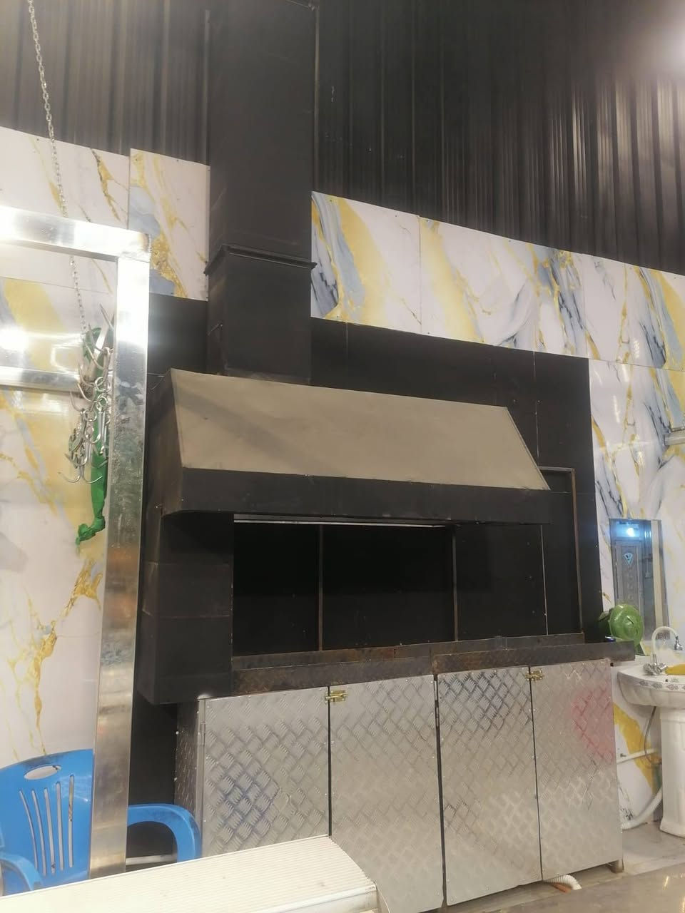 للبيع 
شهداء البياع
***********
مع الدكتات 12 متر 
500 الف
