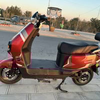 للبيع دراجه شحن نوع سكنس موديل ٢٥  نضام ٤ سرع نضام R. رجوع للخلف  لايت...