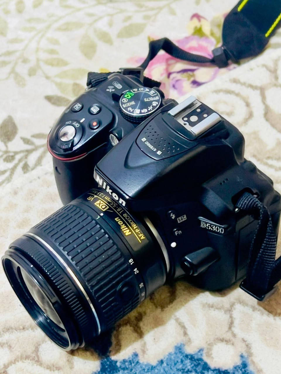كامره نيكون 5300 جديده بالكارتون
اخذتها جديده قبل فترة وما ستخدمتها
نضيفه كلش نفس ما موضح بالصور
وياها رامين 32 و64
وبطاريه وشاحنه وجنطه وحزام كتف
وكيبل ناقل صور .

اريدها 400 وبيها مجال قليل
مكاني الناصرية مركز ماعندي توصيل
الاستفسار خاص او واتساب ***********
