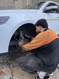 اليوم تعنيت سعودي عدي مشكله بلمشط دوخوني بيه دزني ولد عليه وحلي المشكل...