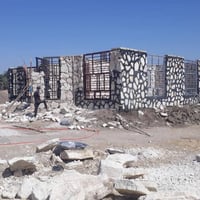 بناء بالحجر • بناء بيوت • أساسات