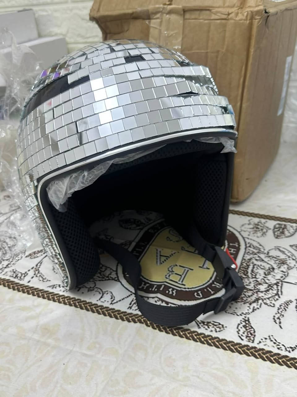 خوذه بيهن ذني شكم وحده واكعات تكدرون تشيلوهن كلهن هم الي يفيده السعر ١٠


**إذا كنت صاحب هذا الإعلان وتريد حذفه لأي سبب، رجاءا أرسل رسالة إلى الدعم الفني**
