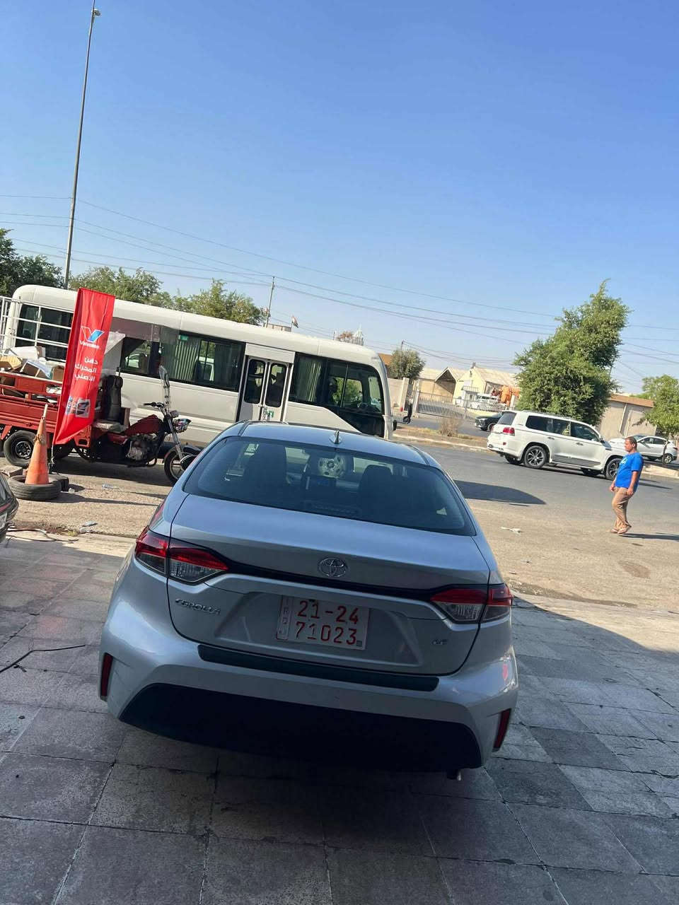 سلام عليكم
للبيع كورلا دخول جديد 

موديل 24 

موصفات LE

رقم سليمانيه 

هزه وسنويه وبراد كله جديد 

سياره ضرر كلش خفيف بدون ارباك 

مكينه 2000 

ماشيه 26 ميل 

سياره كلش حلوه وجديده كفاله عامه كير مكينه وصدر شركه تخم تاير شركه 

ضرر السياره موجود بل منشور 

وملاحظه بل تحميل بيها رصعه كلش خفيفه بل قماره 

السعر 160 

مكان السياره ديالى سد حمرين
***********
