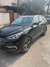 سنتافي 2017 لون اسود اربيل   من امريكا ما بيها شي هنا بيها طخه خفيفه  ...