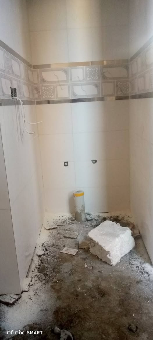 اسلام عليكم كادر سيراميك متفرق بسعار كلش زينه شغل رقم واحد يرضى الله ***********
