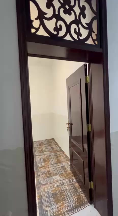 السلام عليكم ورحمه الله مشتمل طابو زراعي سند 25 باسمي مساحه 120 واجه 5 نزال 24 يحتوي علا غرفتين جاهز وبناء حديث قريب من شارع ميه يبعد عن الشارع العام تقريبا 150 متر اي ستفسار خاص او اتصال ***********
