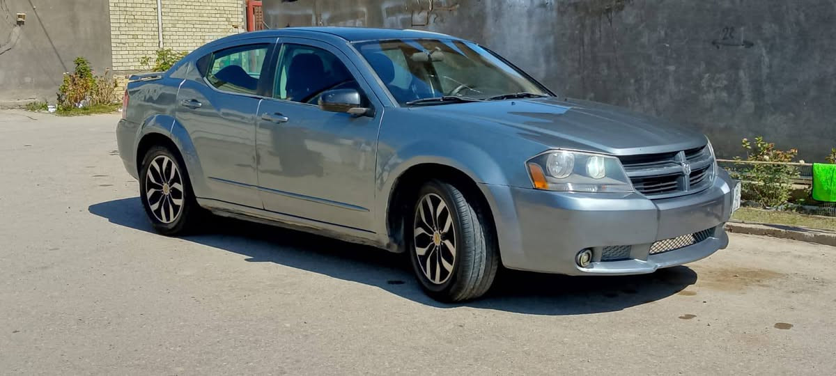 سلام عليكم 

للبيع أو لمراوس دوج أفنجر 2010 رقم بغداد نكليزي سنوية ل2030 مصفره من الغرامات هزه جديدة مساقطة سيارة بإسمي.

محرك 4 سلندر 2400 كير ومكينة خير من الله كهربائيات كله شغاله من الدعامية للدعامية ، صدر الأمامي يرادله شغل 

السعر ٥٨ وبيه مجال 

مكان السيارة بابل ـ قضاء المحاويل  
للأستفسار ***********
