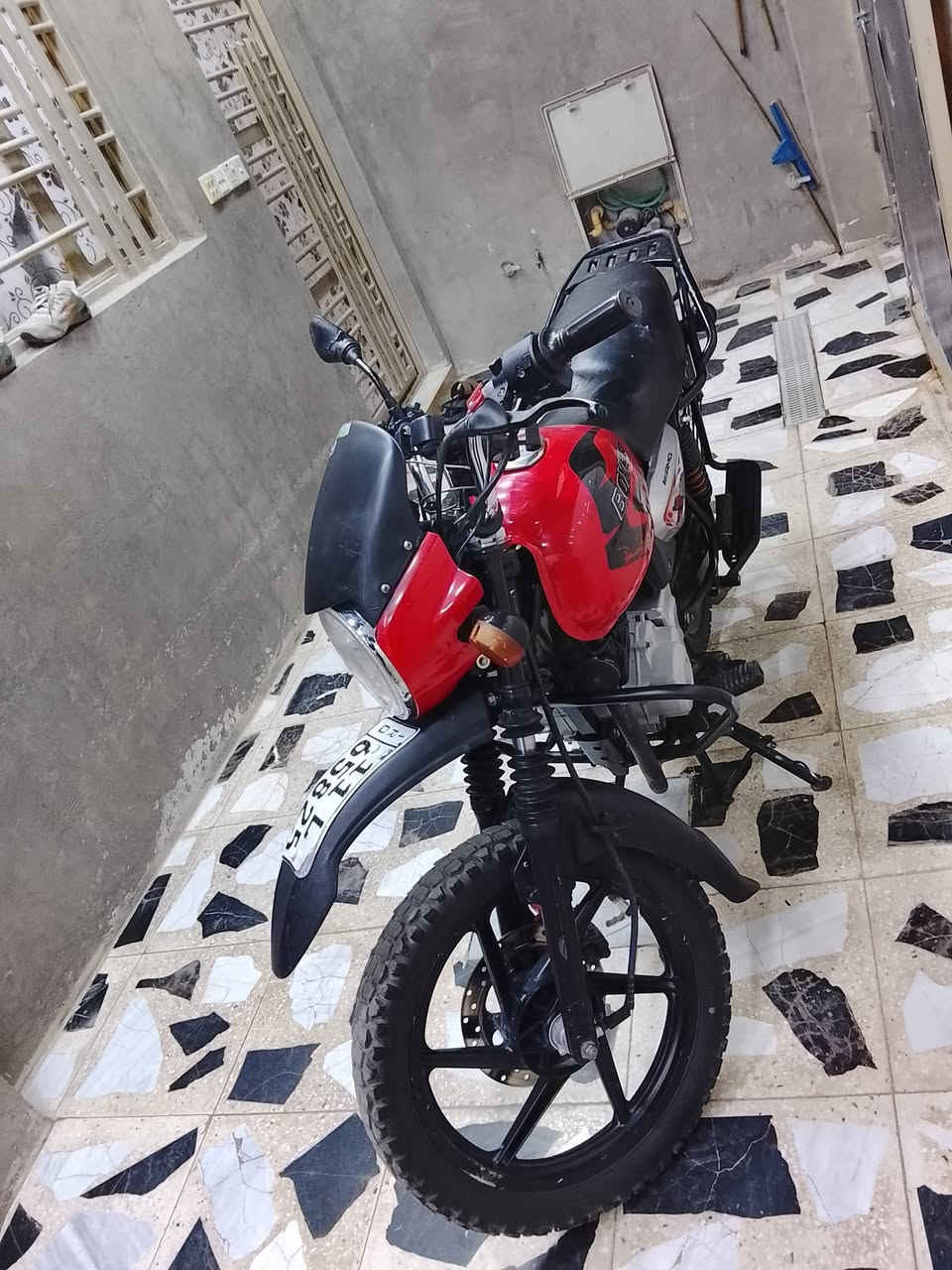 سلام عليكم ورحمه الله وبركاته اخوان دراجه بوكسر 22خير من الله مرقمه تحويل مباشر بسمي  شباب الدراجه مجفته تجفين مال جناي يعني خير من الله ناعمه تصل وخادمك مكان بغداد الحبيبيه ه‍ ***********
