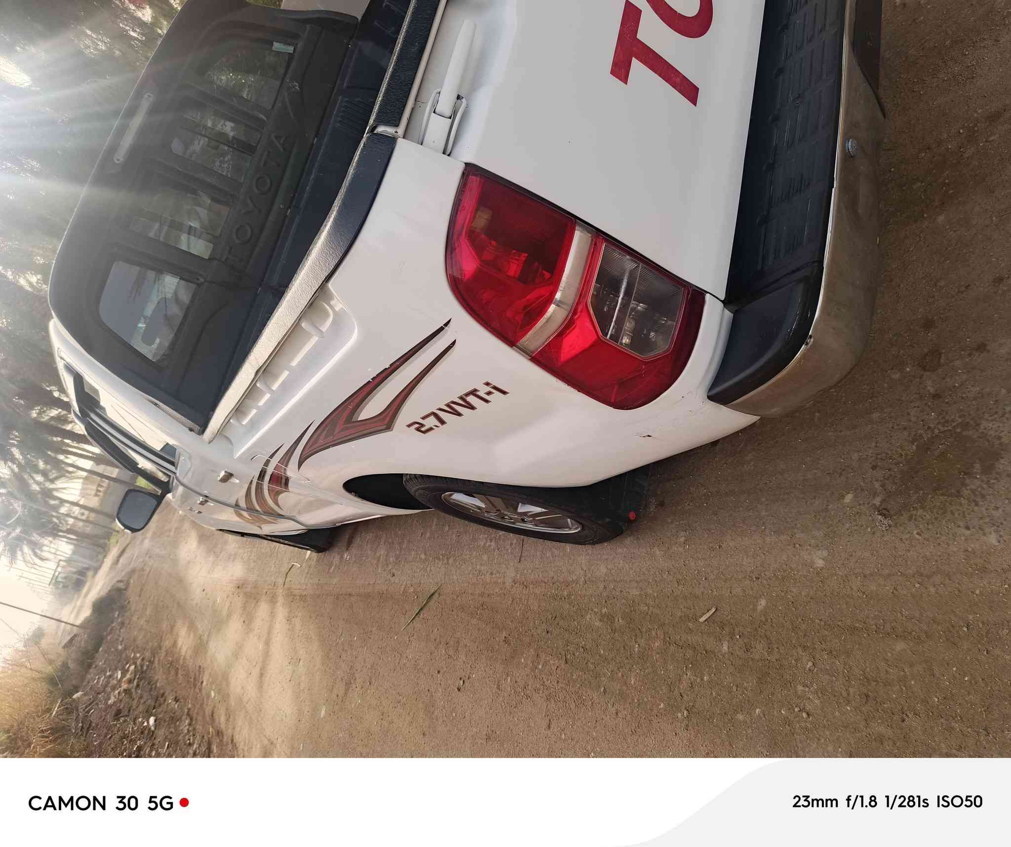 السلام عليكم للبيع  بيكم هايلوكس مديل 14 فول مواصفات رقم بابل تحويل ثاني يوم السياره كفاله عامه بيه بس باردات و مامصلحات مكان السياره كربلاء طوريج. الشراي يتقدم وبيه خير ويدلل السعر اتصل علئ رقم
***********))) ***********))))
