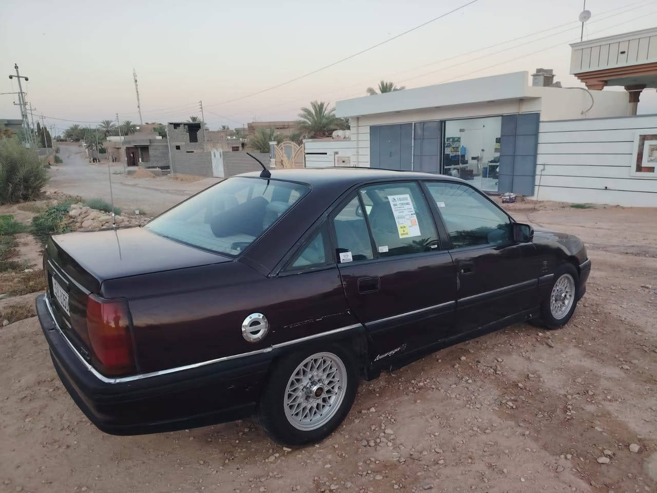 اوبل اوميكا للبيع
موديل 1992
اوتماتيك كير شرط 
كهربائيات كله شغاله 
الشواصي مكفوله 
بدون خياس ابد 
مكاني حديثه سبحاني
السعر 33 وبيه مجال
باقي التفاصيل رقمي واتساب وانتصال ***********
