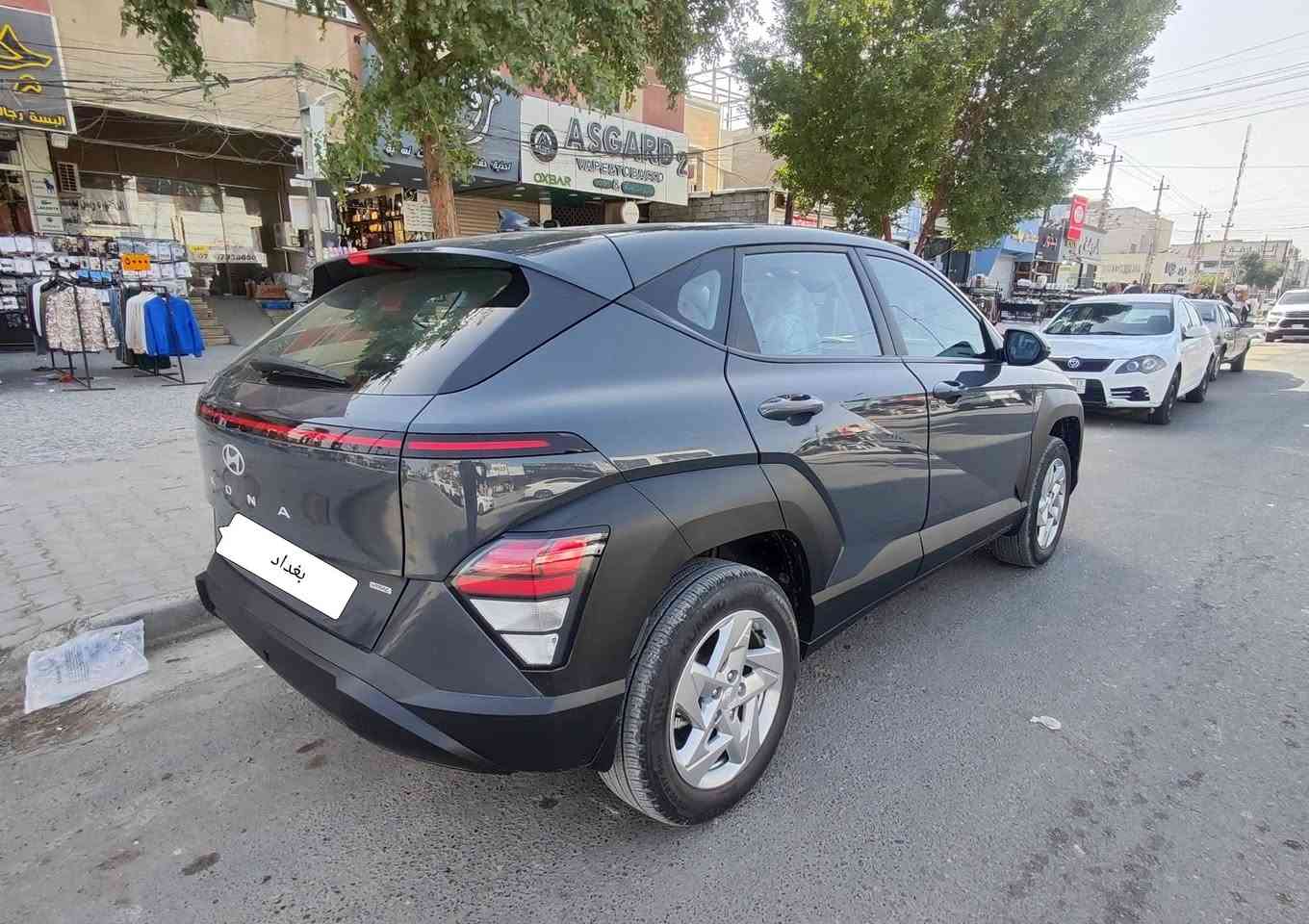 السلام عليكم
كونا 2024 رقم بغداد بأسمي 
السياره جديده وحادثها كلش بسيط بدون ايرباك الايرباكات كلهن سليمات محرك 2000 دوش فور ويل رادار جانبي وأمامي ثلاث انظمه للقياده مانع انزلاق ومانع انحدار واتو هولد وتشغيل عن بعد سياره بصمه وهنديريك بصمه السياره جديده وماشيه 13 الف وبعد بيها مواصفات السعر المطلوب 175 للاستفسار الإتصال على ***********0 بغداد العامريه
صور الحادث معروضه
