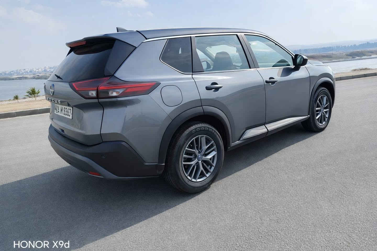 Nissan Roge 2023امریکی 
3پستن تۆربۆ تەنها سەقفی بۆیاغە بەتانەو شاسی و ناو دەرگا لێدانی نیە پشت و پێشی کەپسە ڕەقەم سنوی نوێیە گێڕومەکینە تەبرید بە شەرت 4تایەی نوێیە 71میل ڕۆیشتوە مواصفات S
***********کەلەک خبات أربيل, العراق
