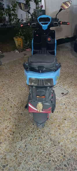 دراجه شحن سكنس رياضي لبيع سعره 950الف بي مجال قليل بطاريه ليثيوم لي اريده هذ رقمي ‏‪0789 101 8537‬‏
وهذ رقمي لي بي واتساب ***********
