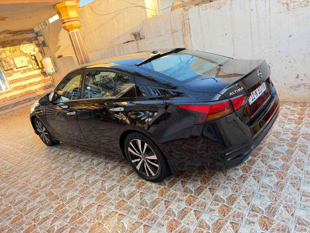 السلام عليكم لل بيع نيسان ألتيما موديل 2020 فئة S رقم بغداد دولي بسمي محرك 2500 وارد أمريكي بيها ٣ قطع صبغ اثر شخوط فقط كهربائيات كلها شغاله تبريد تدفئة شغالات تبريد ثلج تخم تاير جديد صدر امامي خلفي جديد سيارا جديده بمعنى الكلمة سع ر 113 وبيها مجال العنوان ديالئ رقم الهاتف *********** الخالص, ديالى
