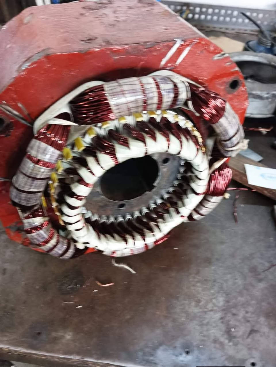 السلام عليكم ورحمه الله وبركاته....
ورشة الصادق 
مستعدون للف وتصليح كافة رؤوس التوليد والمولدات  والماطورات الصناعية وعمل موقعيا مع الضمان لمدة 6 اشهر 
رقم الهاتف ..... المهندس 

***********
***********
