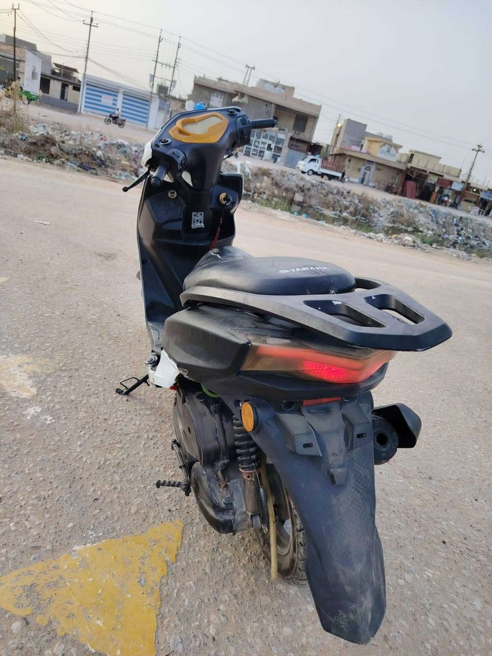 سلام عليكم  دراجه سكنس محرك ماكس مكينه خير من الله المكان براهيميه قرب جامعت العميد سعر300 وبيه مجال حك حجيه ***********
