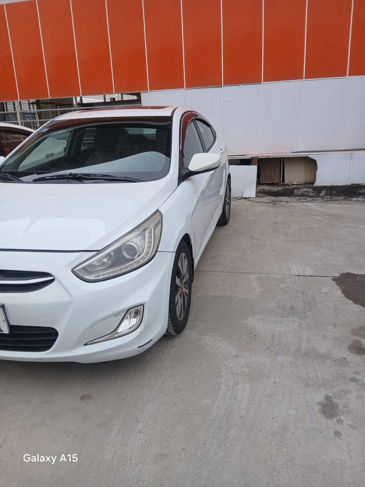 السلام عليكم
اكسنت موديل ١٨ خليجي ١٦٠٠ دوش فول 

السعر ١١٧٠٠

بغداد باسمي تحويل 

بيه سونار مرفق مع الصور 

السياره بيه شويه بالدوسه والجاملغ الخلفي فقط والباقي كله مكفول 

ماشيه ١٠٦ الف كيلو 

الاتصال *********** نبيل
