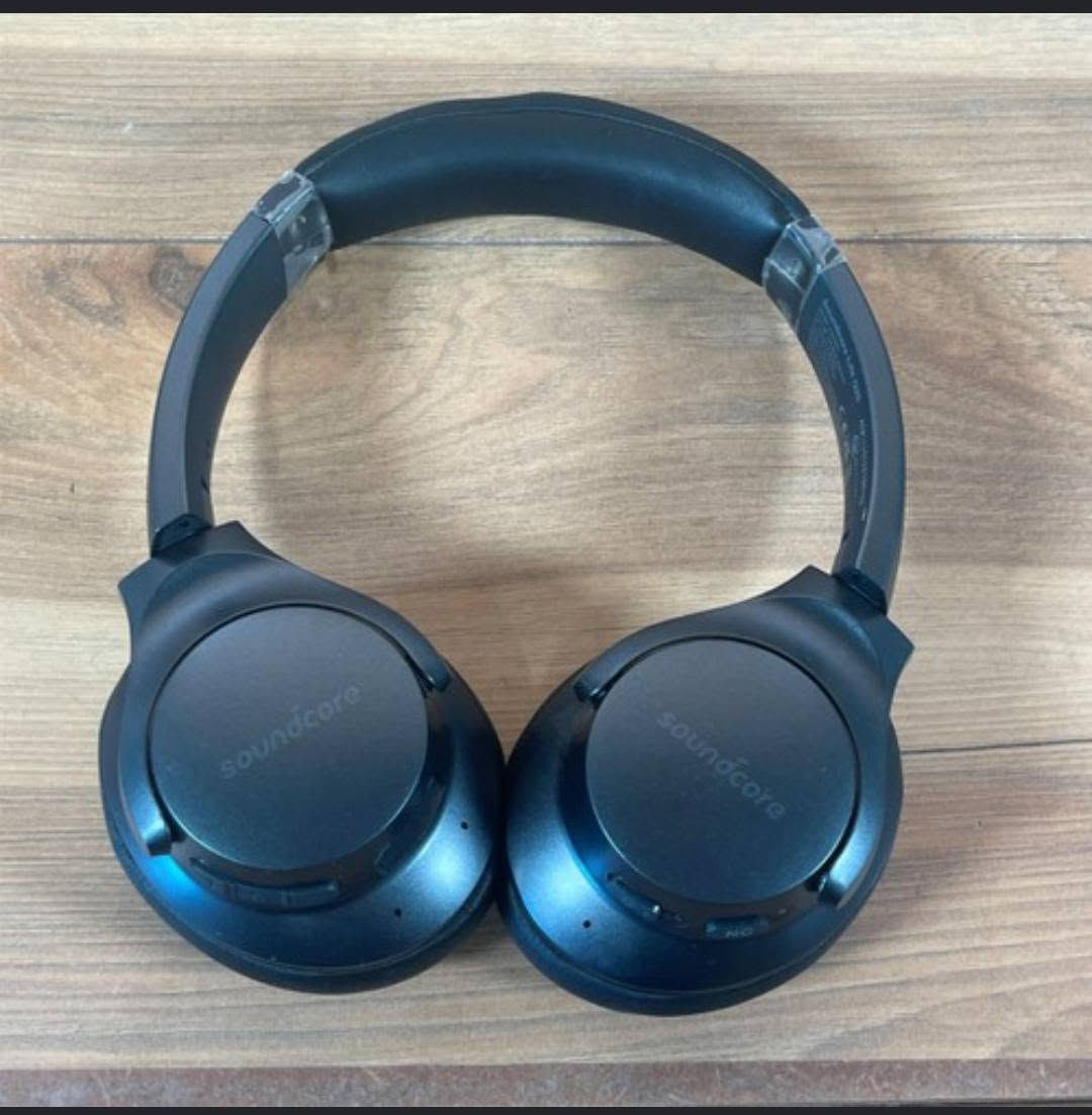 للبيع سماعة Soundcore 🎧

السماعة نظيفة وشغالة تمام، صوتها قوي وبطاريتها زينة، استخدام شخصي وما بيها أي عطل.

السعر: 80 

الجاد يراسلني خاص، 

وموجود توصيل كافه انحاء العراق


**إذا كنت صاحب هذا الإعلان وتريد حذفه لأي سبب، رجاءا أرسل رسالة إلى الدعم الفني**
