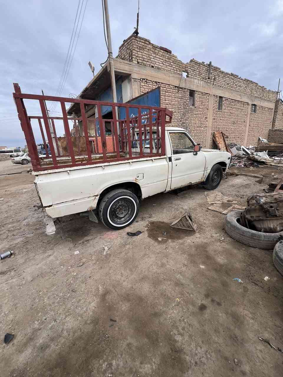 سلام عليكم بيكم موديل ٨٠رقم  لماني سياره مكفوله من لدعاميه لدعاميه سياره بلاديه صارلي شهر شاد محرك وكير جديد سياره مكفوله سنويه ل٢٧تصقط مكاني ناصريه قضاء لفجر ‭٠٧٨٩ ٣٥٤ ٠١٢٧‬
