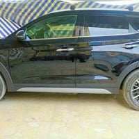 توسان موديل 2021 الشكل  القديم محرك 2400 فول مواصفات ماعدى الفتحة ماشي...