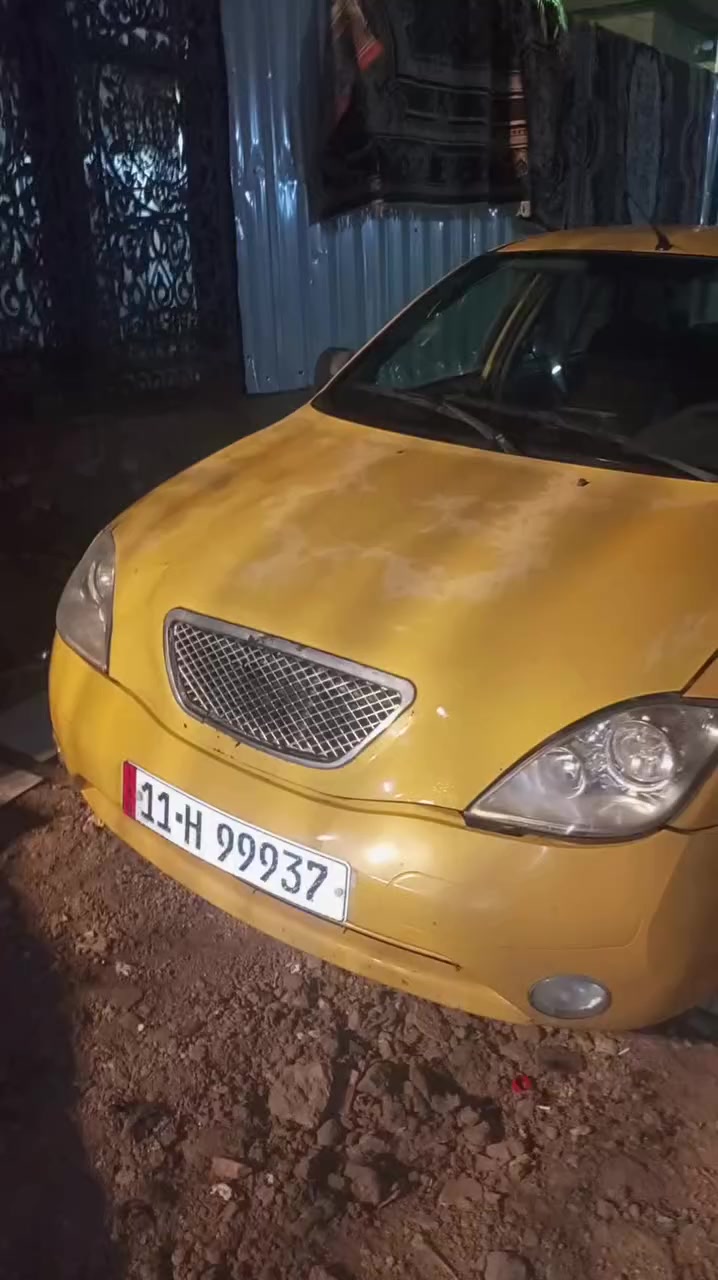 السلام عليكم طيبة موديل 2017السياره نضيفه وكبل للشارع صدره جديد وتخم تاير مكينه وكير نضيفات ترايها ليوين ما تريد السياره سنويته جديده مصفره هيه وغرامات  رقم بغداد مشروع وطني بيه مكانات مال صبغ مابيه ضربه مكاني بغداد يم جسر الدوار السعر 36بيه مجال اي الاستفسار اتصال ***********
