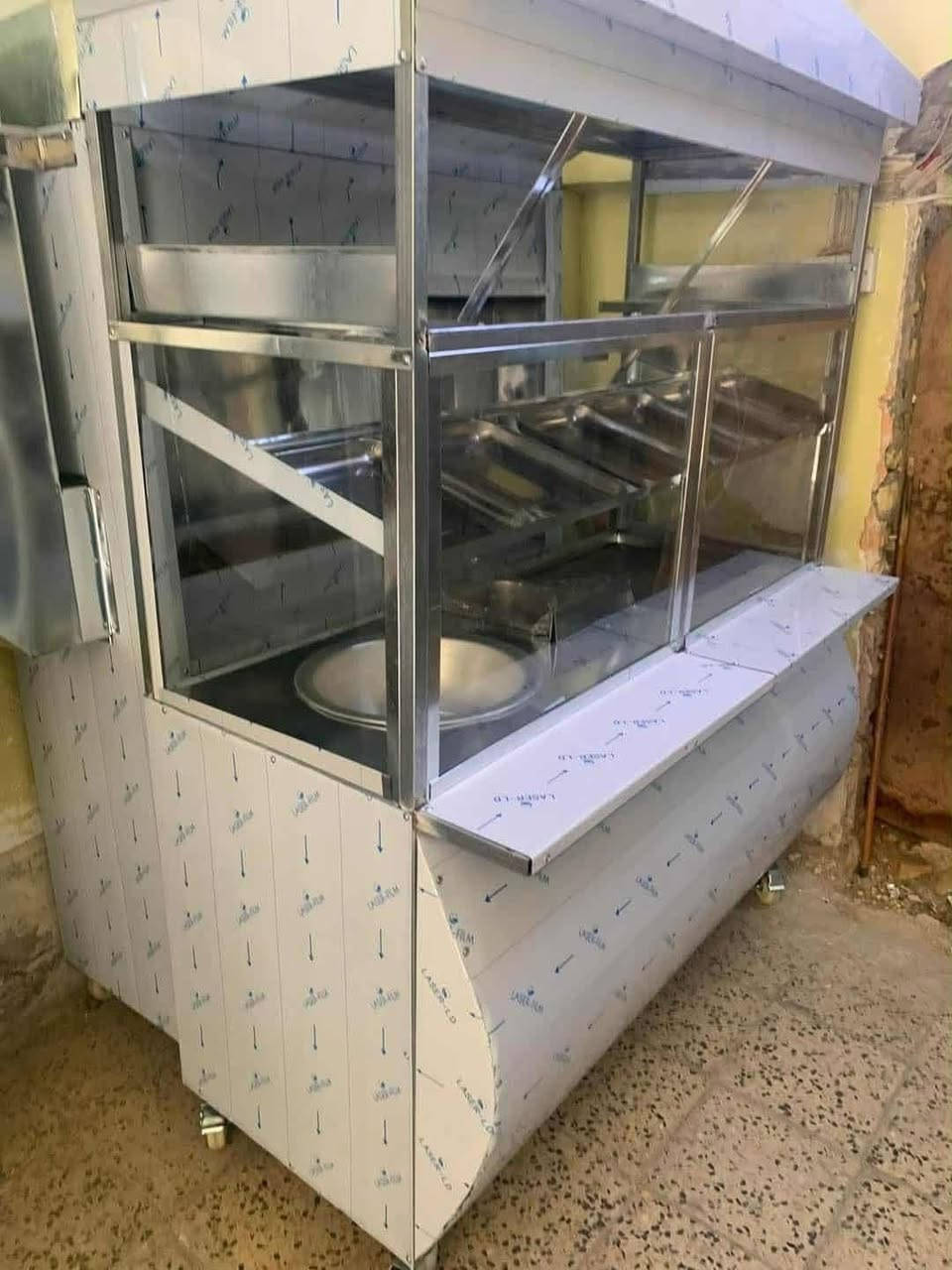 مستعدون لتجهيز المطاعم بكافه المعدات وتصنيع كافه مستلزمات المطابخ والفنادق 
الاستفسار هـ/***********
