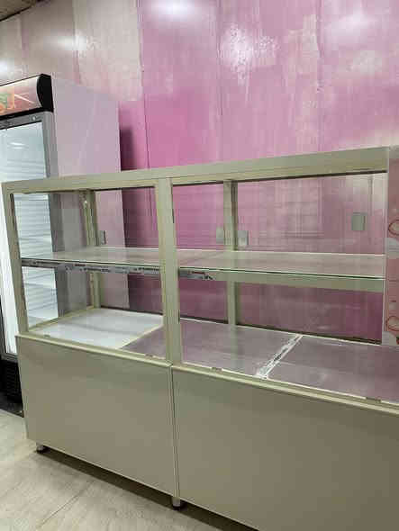 السلام عليكم 
اغراض للبيع
 
برادات عدد 4 ماركة ايگور التركية احسن نوعية تبريد عالي و ثلج ايضا حجم كبير نظافة 90‎%‎ 

سبلت ميديا امڤيرتر سحب و وطني 2 طن جديد مستخدم 4 شهور 

بنكات سقف ثانوي عدد 3 شغالات مع ريمونت تحكم 

فاترينا عرض المنيوم  ارتفاع متر و نص   طول مترين جديد جدا 

للتفاصيل اكثر الاتصال على ***********
