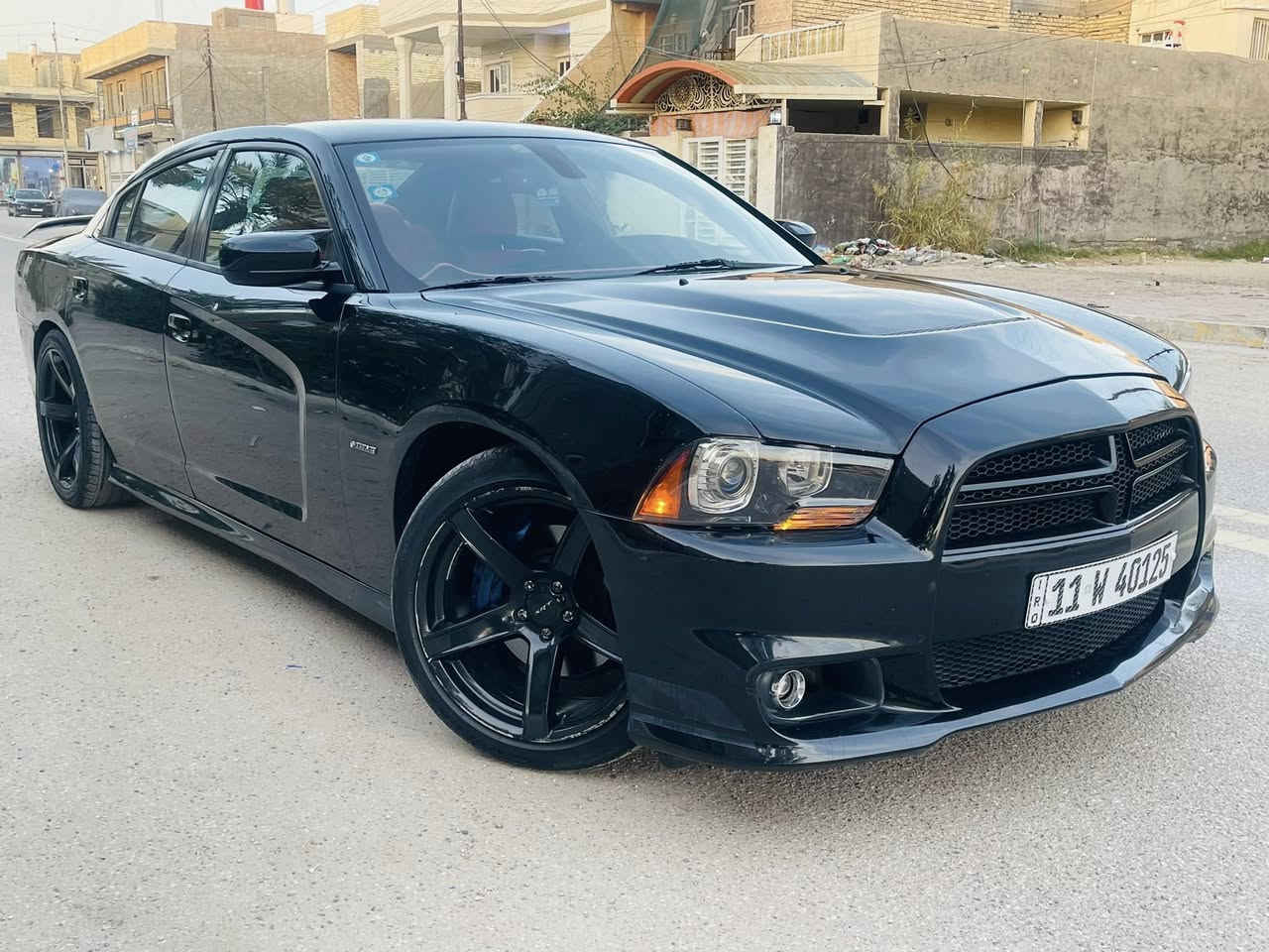 السلام عليكم شباب 
—————————————
جارجر 2014 جديده 🖤
                                                                     R/T5700 
رقم بغداد هزه وسنوية جدد 
————————————————————-
مواصفات فول عدا الفتحة 
١- شاشة كبيرة + كامره 
٢- كشنات كنتاره + كهرباء 
٣- تبريد قطعتين 
٤- كشنات تدفئة وتبريد 
٥- محرك 5700 
باقي مواصفات المعروفة 

———————————————————————-
سياره علية ويل نجمة خسفة قوية + تخم تاير جديد + منظومة زنون عالي ناصي 
بدون اي نقص تراية زيرو محرك وكير بوضع الشركة ماشية 80 الف على إيد وحده  نصبته احلى من صور 
بية صبغ قطعة وحده جاملغ امامي فقط + البنيد محدث 

—————————————————————————
مكانه :- بغداد 
السعر:- 164 بي مجال 
***********
