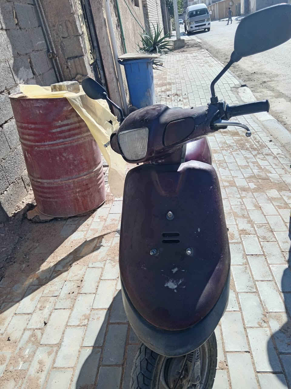 دراجه بطه 2003 كلشي شغال بيها
سعرها 225 وبيها مجال 

للتواصل واتساب اب ***********
