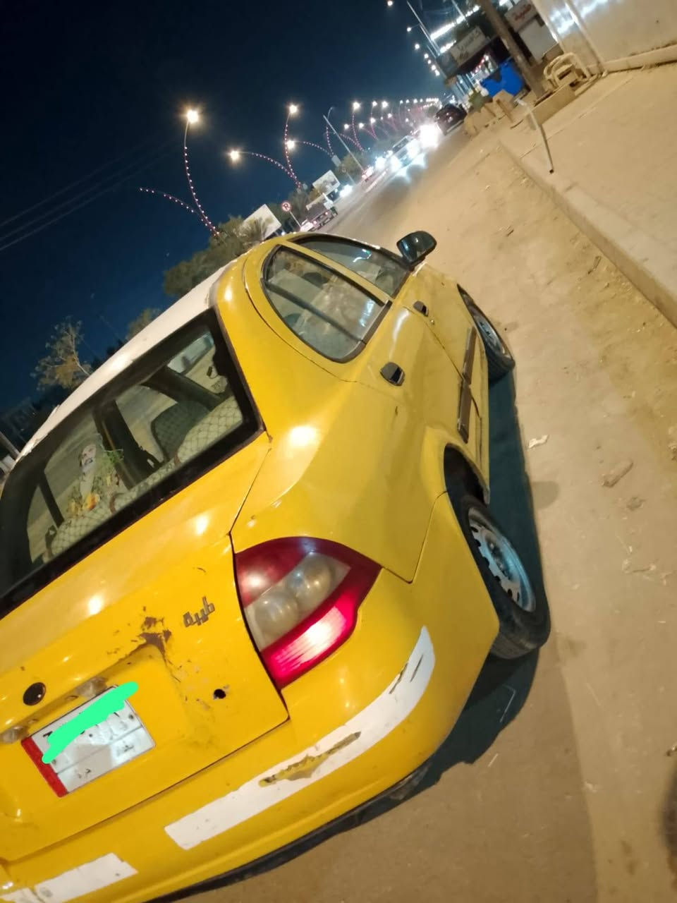 السلام عليكم طيبه موديل2015 مكينه اوكير وحداده اوتخم تاير تبريد كله خير من الله ماناقصه كلشي رقم بغداد ألماني كامله أوراق الهيئه بس راعيه ماواصله اكفله طلب عشائر وشارع وسرقه السعر 17 بيه مجال بسيط للاستفسار *********** مكان السياره كربلاء اخوان غير متواجد على الفيس
